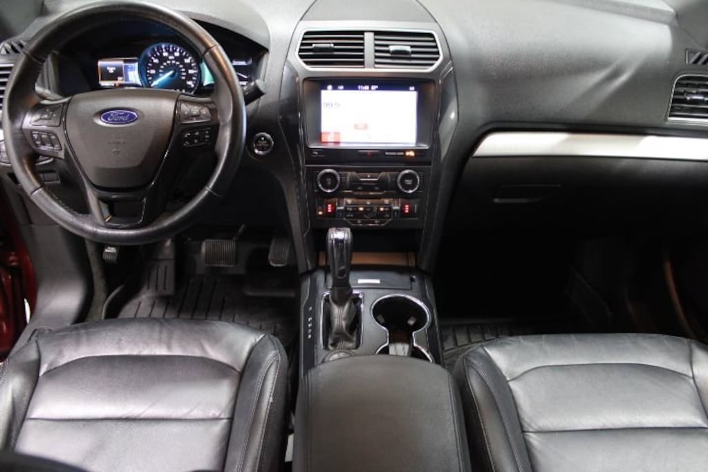 Used 2017 Ford Explorer XLT