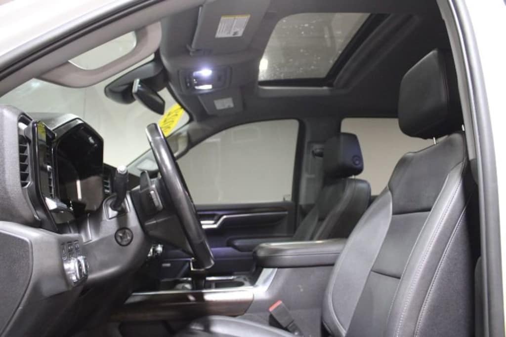 Used 2022 GMC Sierra 1500 SLT Truck