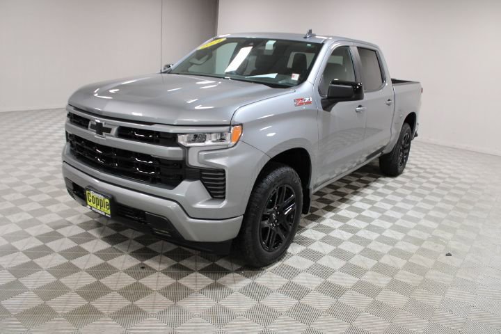 2024 Chevrolet Silverado 1500 RST photo 3