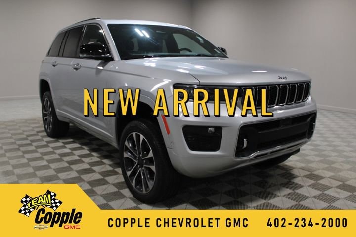 2022 Jeep Grand Cherokee Overland's photo