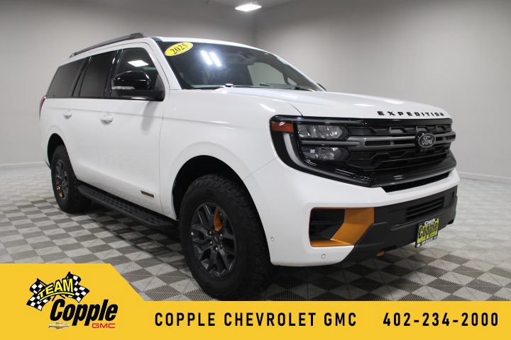 White 2025 Ford Expedition SUV / Crossover Four-Wheel Drive Automatic