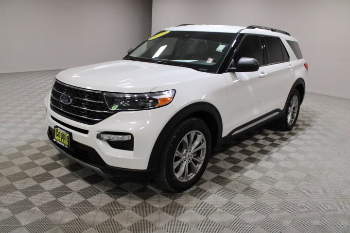 2022 Ford Explorer XLT photo 3