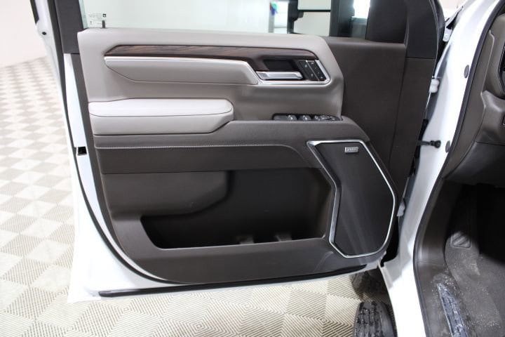 2025 GMC Sierra 2500HD SLT - Photo 10
