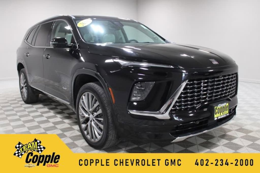 Used 2025 Buick Enclave Avenir SUV