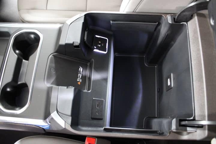 2025 GMC Sierra 2500HD SLT - Photo 16