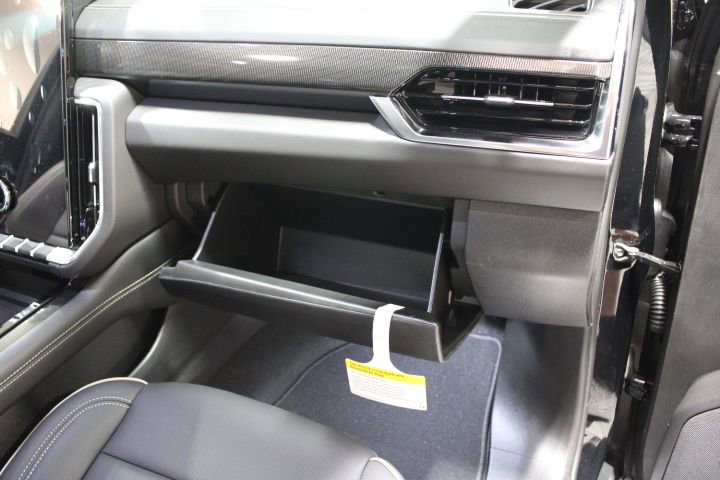 2026 GMC Yukon XL Elevation - Photo 30