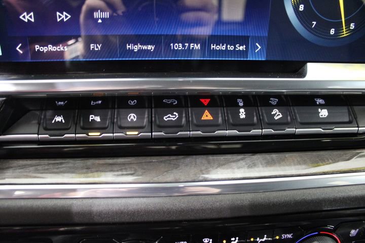 2025 Chevrolet Silverado 1500 LTZ - Photo 62