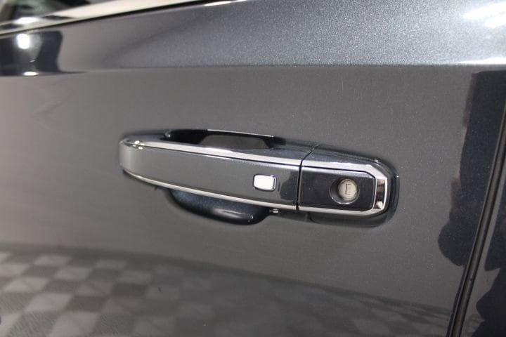 2021 GMC Yukon Denali - Photo 18