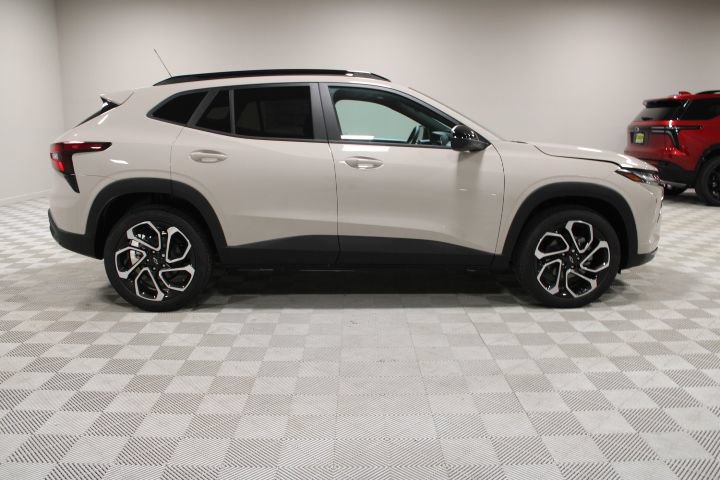 2026 Chevrolet Trax RS - Photo 12