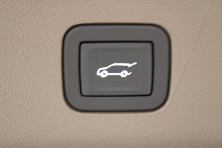 2027 GMC Yukon Denali - Photo 19
