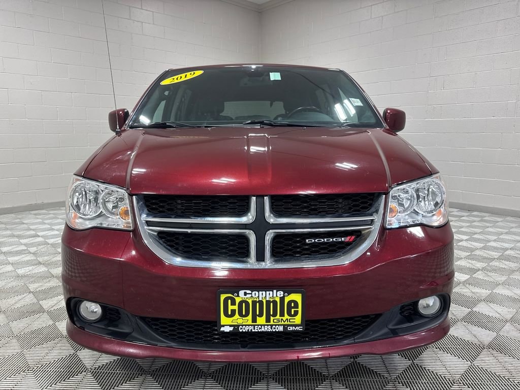 Used 2019 Dodge Grand Caravan SXT with VIN 2C4RDGCG1KR743109 for sale in Louisville, NE