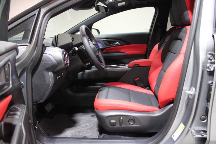2026 Chevrolet Equinox EV RS - Photo 13