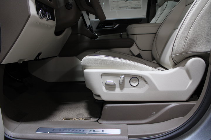 2027 GMC Yukon Denali - Photo 23