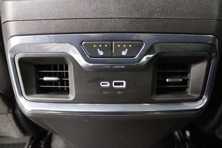 2025 Chevrolet Silverado 1500 LTZ - Photo 24