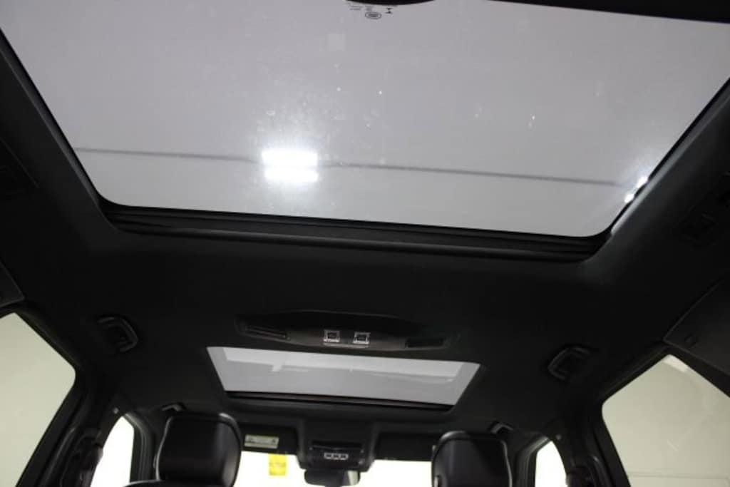 Used 2021 Land Rover Discovery S R-Dynamic