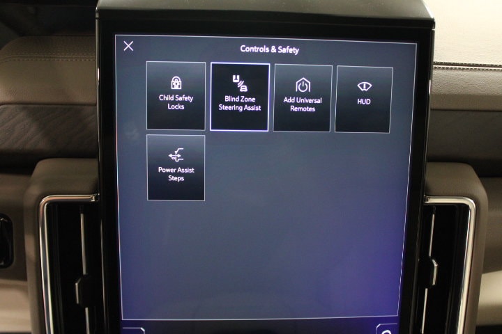 2027 GMC Yukon Denali - Photo 56