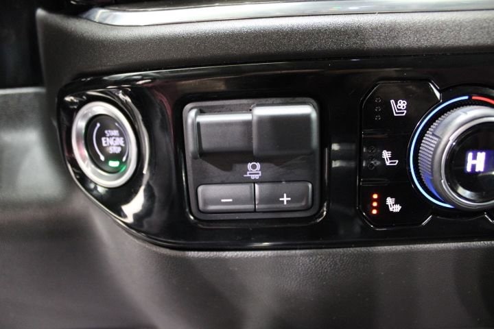 2025 Chevrolet Silverado 1500 LTZ - Photo 46