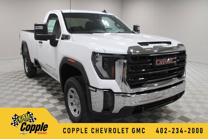 Summit White 2026 GMC Sierra 2500HD Pickup Truck Four-Wheel Drive Automatic