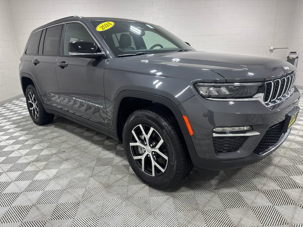 Gray 2024 Jeep Grand Cherokee Limited 4WD SUV / Crossover Four-Wheel Drive Automatic