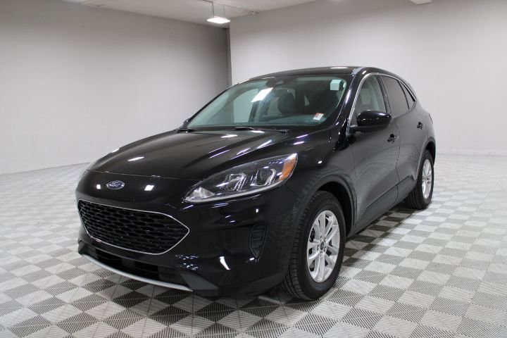 2021 Ford Escape SE Hybrid photo 3