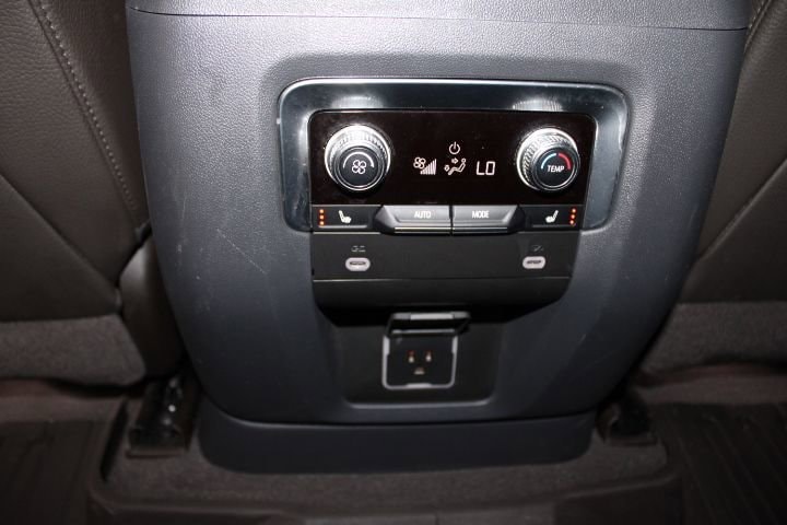 2024 GMC Yukon XL Denali - Photo 24