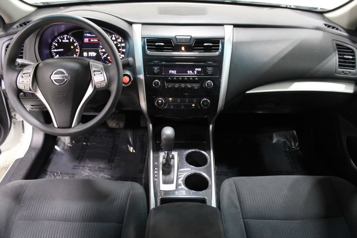 Used 2014 Nissan Altima S with VIN 1N4AL3APXEC117962 for sale in Louisville, NE