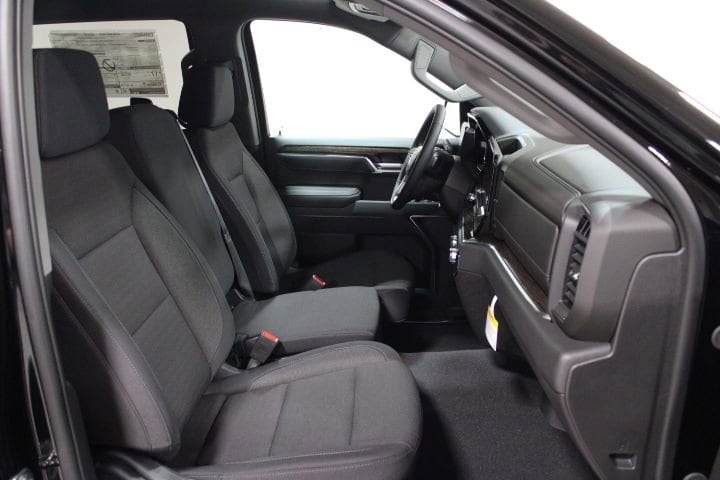 2026 GMC Sierra 1500 SLE - Photo 23