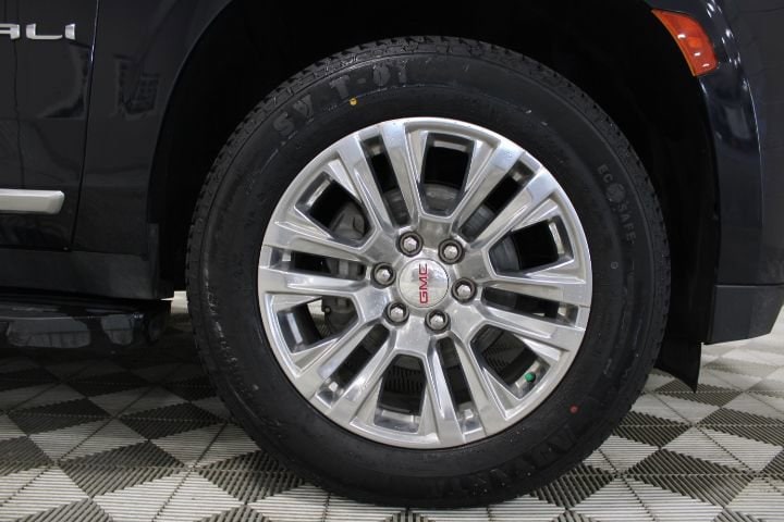 2023 GMC Yukon Denali - Photo 42