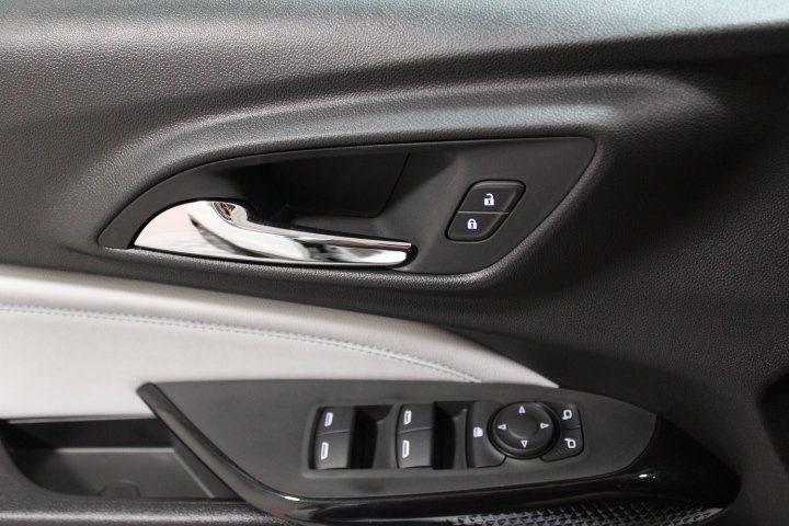 2026 Chevrolet Trax LT - Photo 17