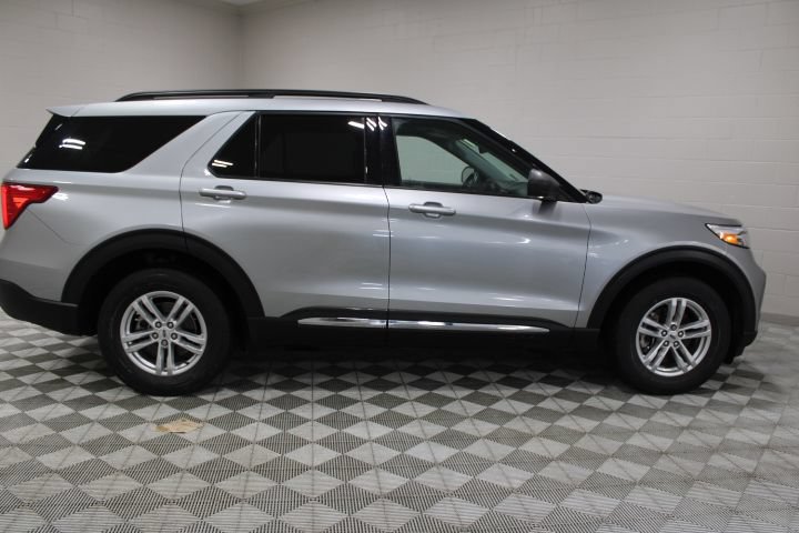 2023 Ford Explorer XLT - Photo 11