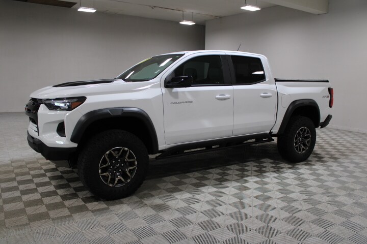 2024 Chevrolet Colorado ZR2 photo 3