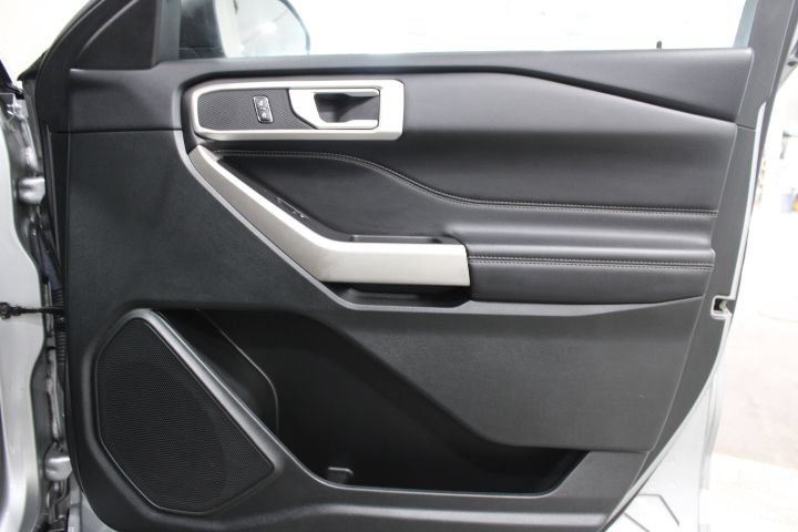 2023 Ford Explorer XLT - Photo 24