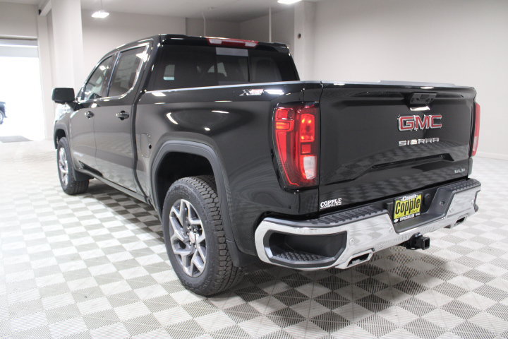 2026 GMC Sierra 1500 SLE - Photo 9