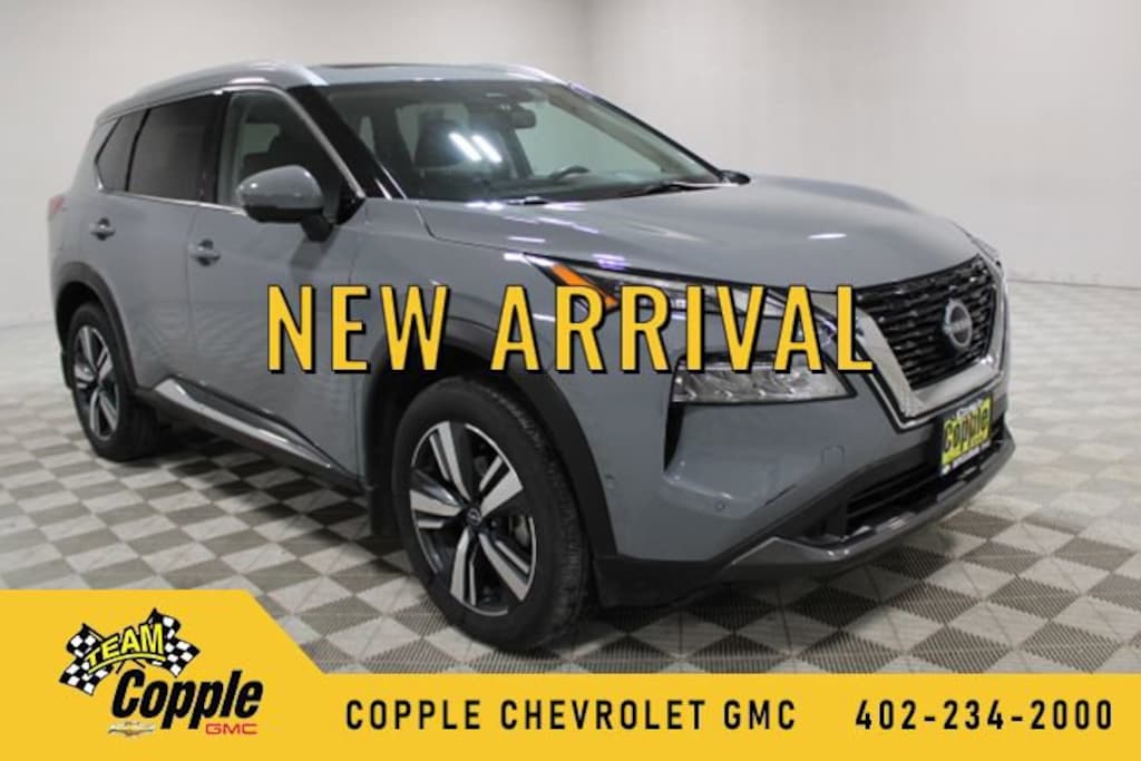 Used 2023 Nissan Rogue SL