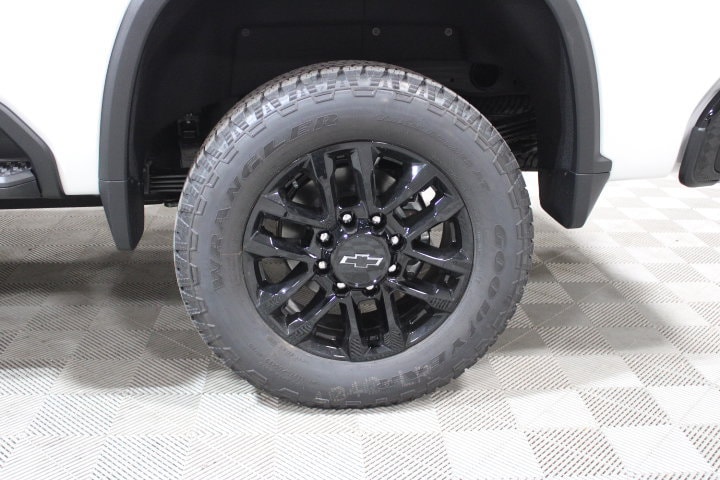 2026 Chevrolet Silverado 2500 HD LTZ - Photo 45
