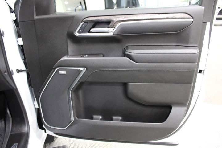 2025 Chevrolet Silverado 1500 LTZ - Photo 26