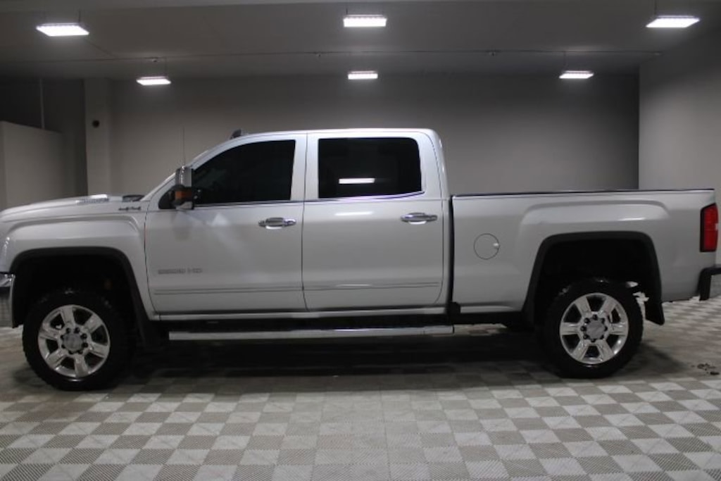 Used 2018 GMC Sierra 2500 HD SLT Truck