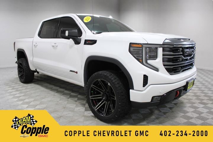 2023 GMC Sierra 4WD Crew Cab Short Box AT4's photo