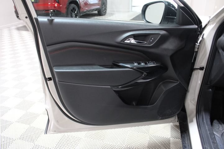 2026 Chevrolet Trax RS - Photo 16