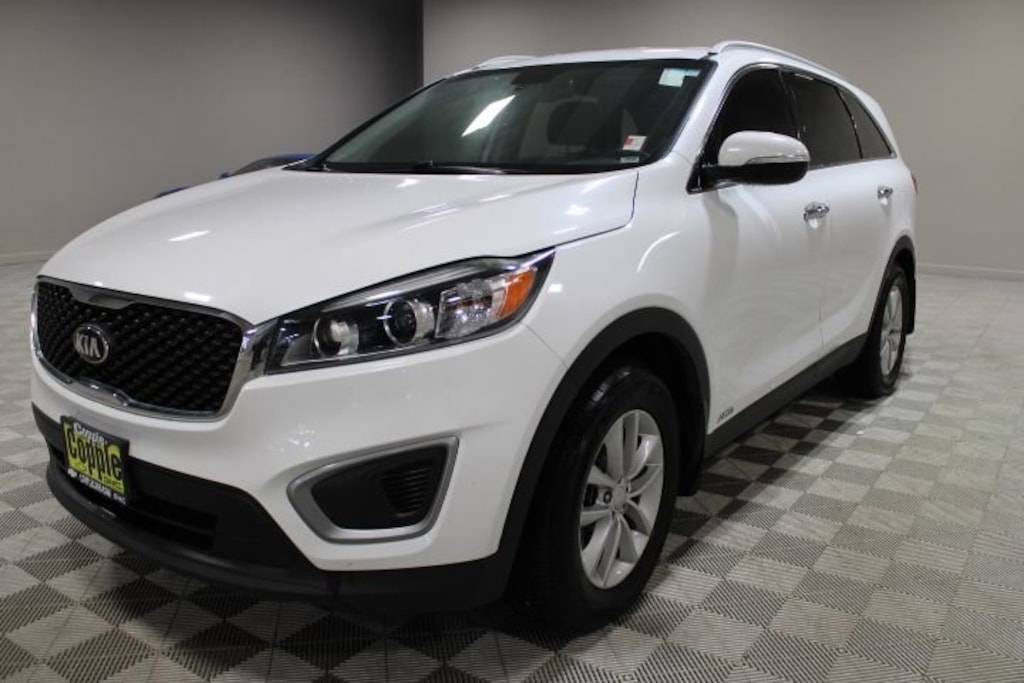 Used 2017 Kia Sorento LX