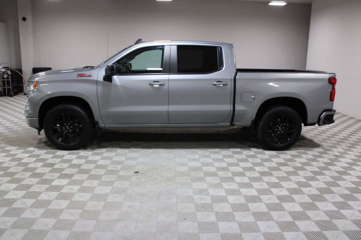 2024 Chevrolet Silverado 1500 RST photo 4