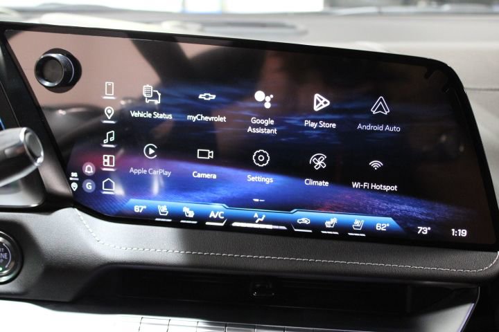 2026 Chevrolet Corvette Stingray 2LT photo 3
