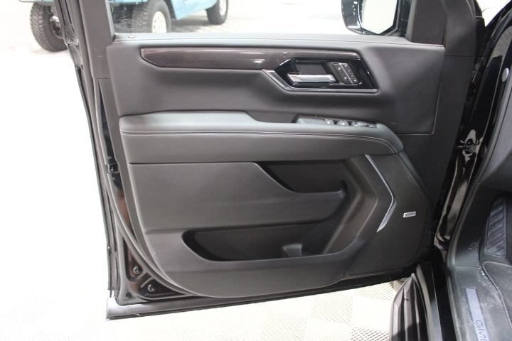 2026 GMC Yukon XL Elevation - Photo 20