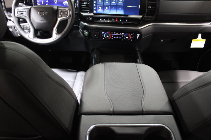 2026 Chevrolet Silverado 2500 HD LTZ - Photo 33
