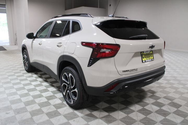 2026 Chevrolet Trax RS - Photo 9