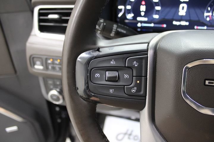 2023 GMC Yukon Denali - Photo 34
