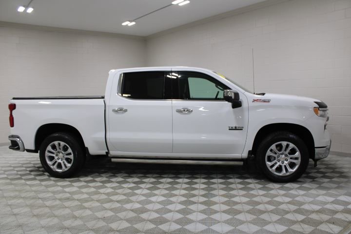 2025 Chevrolet Silverado 1500 LTZ - Photo 12