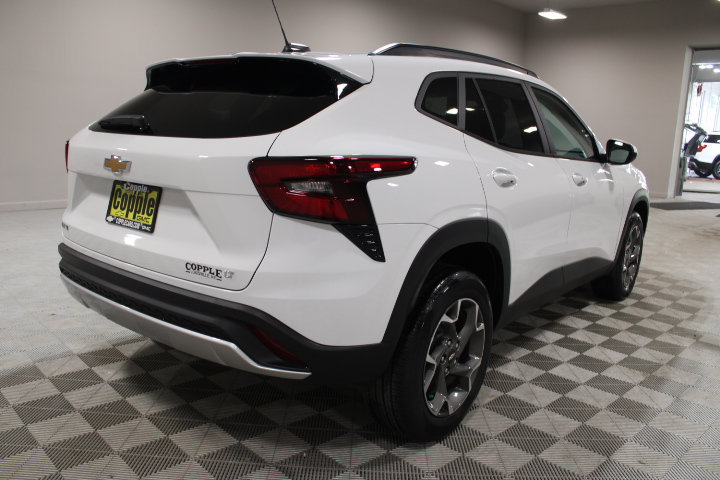 2026 Chevrolet Trax LT - Photo 11
