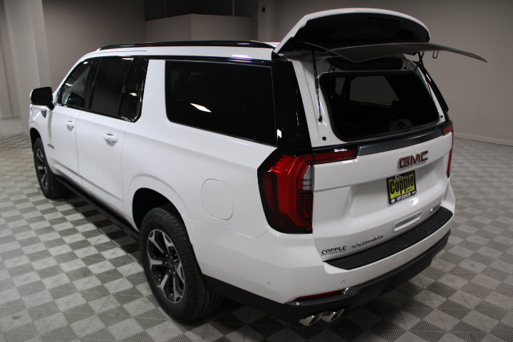 2026 GMC Yukon XL AT4 - Photo 14