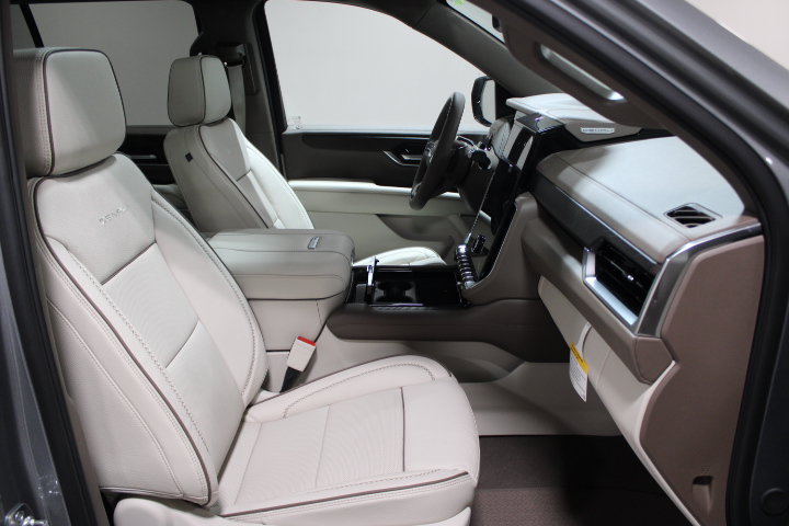2027 GMC Yukon Denali - Photo 28